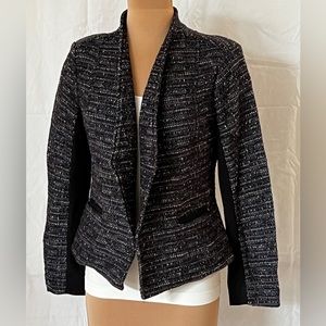 ZOZO stylish block color/block woven fabric short blazer. Size M. NWOT